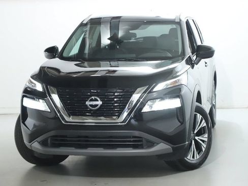 Certified 2023 Nissan Rogue SV w/ SV Premium B Package AWD/4WD image 3