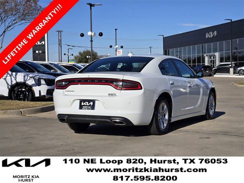 Used 2023 Dodge Charger SXT image 4