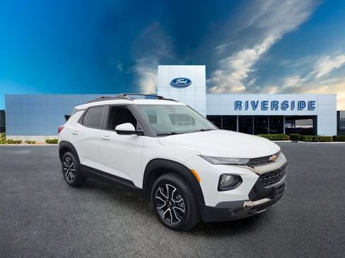 Used 2023 Chevrolet TrailBlazer ACTIV w/ Sun and Liftgate Package AWD/4WD image 1