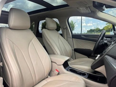 Used 2017 Lincoln MKC Reserve AWD/4WD image 24