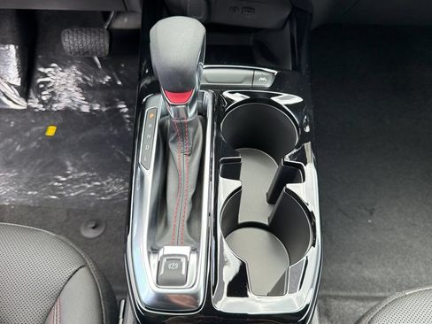 New 2026 Chevrolet Trax RS w/ Sunroof Package FWD image 19