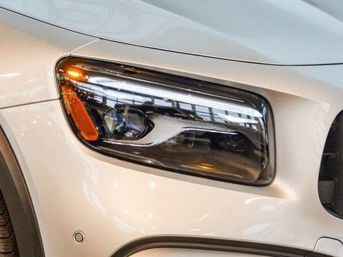 New 2024 Mercedes-Benz GLB 35 AMG 4MATIC image 9