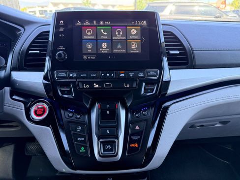 Used 2019 Honda Odyssey Elite image 16