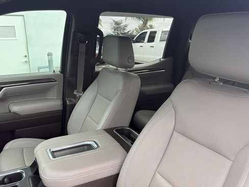 Used 2022 Chevrolet Silverado 1500 LTZ w/ Technology Package image 15