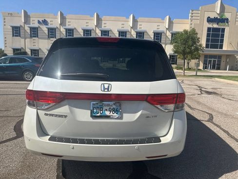 Used 2015 Honda Odyssey Touring Elite image 6