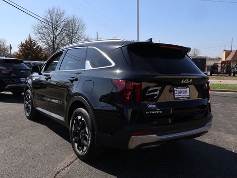 New 2026 Kia Sorento S image 5