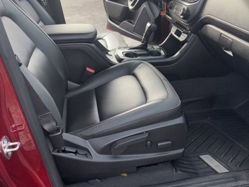 Used 2021 GMC Canyon AT4 image 12