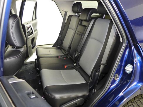 Used 2018 Toyota 4Runner SR5 Premium image 21