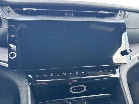 New 2026 Jeep Grand Cherokee Limited AWD/4WD image 5