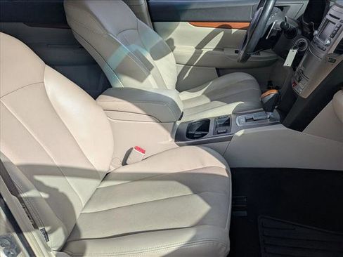 Used 2014 Subaru Outback 3.6R Limited w/ Moonroof Package image 19