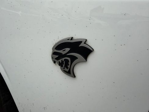 Used 2016 Dodge Challenger SRT Hellcat image 8
