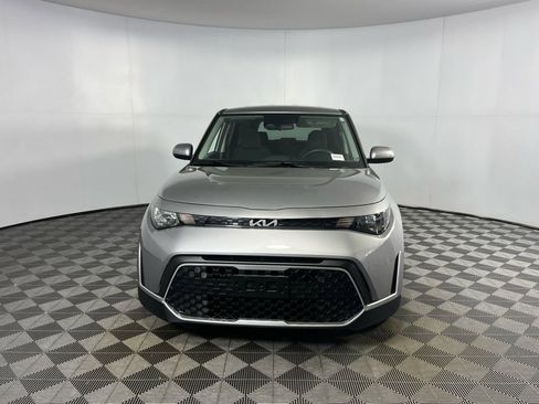 Used 2025 Kia Soul LX image 6