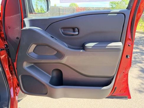 New 2026 Nissan Frontier SV w/ SV Convenience Package image 8