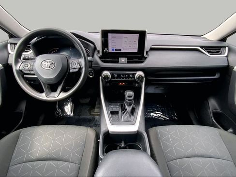 Used 2024 Toyota RAV4 XLE FWD image 16