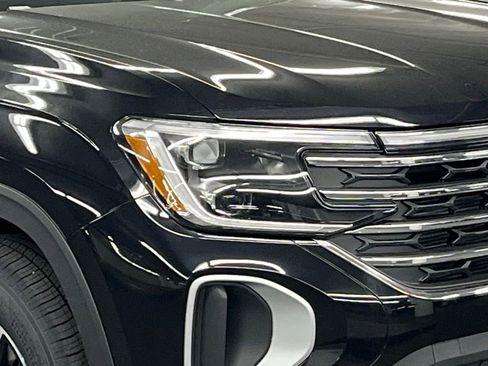 New 2026 Volkswagen Atlas Cross Sport SE image 41