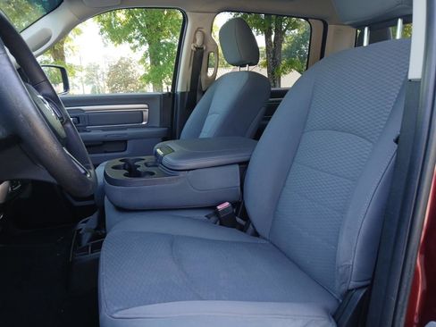 Used 2020 RAM 1500 Classic SLT AWD/4WD image 19