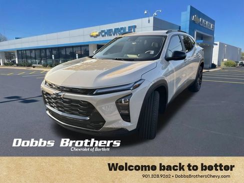Used 2026 Chevrolet Trax ACTIV w/ Driver Confidence Package FWD image 3