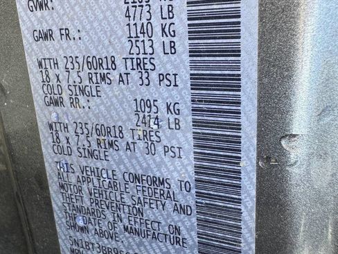 Used 2025 Nissan Rogue SV image 28