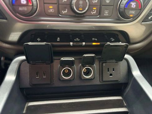 Used 2017 Chevrolet Silverado 1500 LTZ Z71 w/ LTZ Plus Package image 29