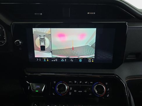 Used 2023 GMC Sierra 1500 AT4 w/ AT4 Premium Package image 23