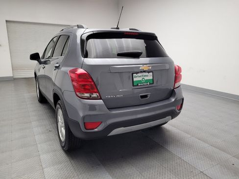 Used 2019 Chevrolet Trax LT w/ LT Convenience Package AWD/4WD image 6