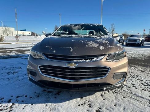 Used 2018 Chevrolet Malibu Premier w/ Premier Sun and Wheel Package image 21