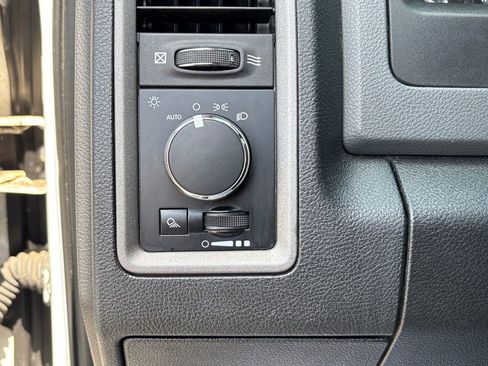 Used 2018 RAM 1500 Tradesman w/ Popular Equipment Group RWD image 30
