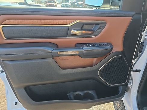 Used 2023 RAM 1500 Limited w/ Trailer Tow Group image 8