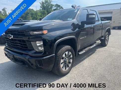 Used 2024 Chevrolet Silverado 2500 Custom w/ Custom Value Package AWD/4WD image 3