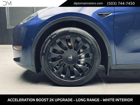 Used 2022 Tesla Model Y Long Range AWD/4WD image 37