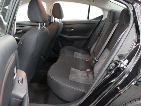 Used 2023 Nissan Sentra SR FWD image 10