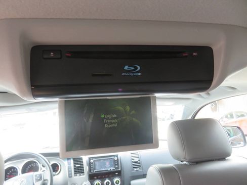 Used 2015 Toyota Sequoia Limited AWD/4WD image 19