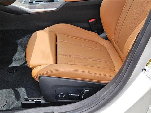 Used 2025 BMW 330i Sedan w/ Convenience Package image 4