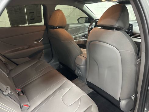 Used 2025 Hyundai Elantra Sport image 23