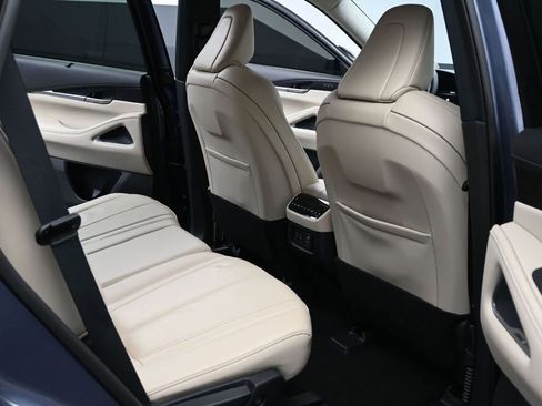 Used 2023 INFINITI QX60 Sensory AWD/4WD image 12