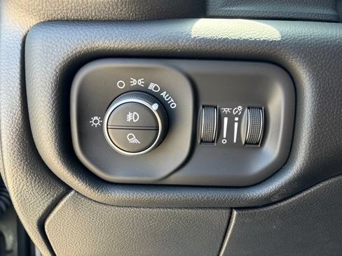 New 2026 RAM 2500 Laramie w/ Night Edition AWD/4WD image 33