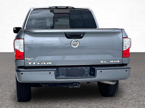 Used 2018 Nissan Titan SL AWD/4WD image 6