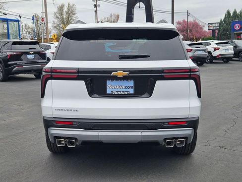 New 2026 Chevrolet Traverse LT FWD image 5