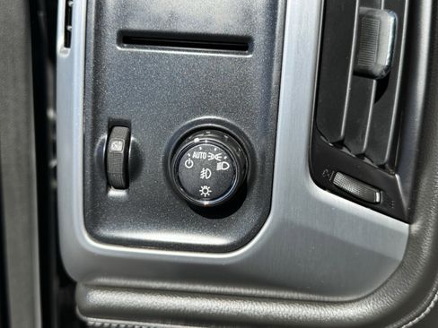 Used 2015 GMC Sierra 1500 SLE w/ SLE Value Package image 28