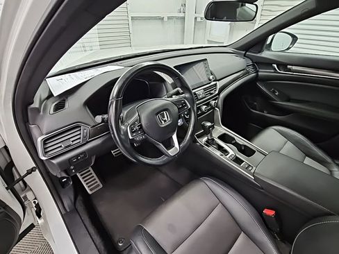 Used 2020 Honda Accord Sport image 12