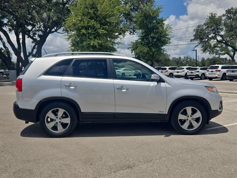 Used 2013 Kia Sorento EX w/ EX V6 Premium Pkg AWD/4WD image 6