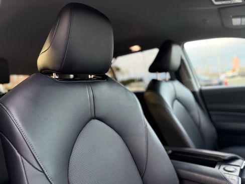 Used 2024 Toyota Grand Highlander XLE image 22