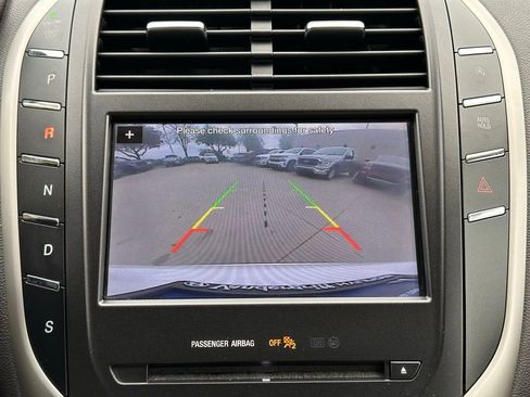 Used 2019 Lincoln MKC Select w/ Select Plus Package image 33