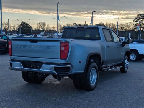 New 2026 Chevrolet Silverado 3500 LT image 3