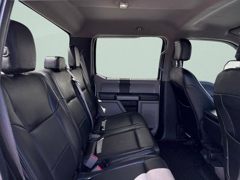 Used 2018 Ford F250 XLT w/ FX4 Off-Road Package AWD/4WD image 23