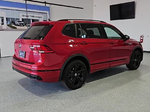 Certified 2024 Volkswagen Tiguan SE R-Line AWD/4WD image 8