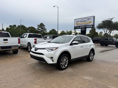 Used 2017 Toyota RAV4 Limited w/ Carpet Mat Package AWD/4WD image 3