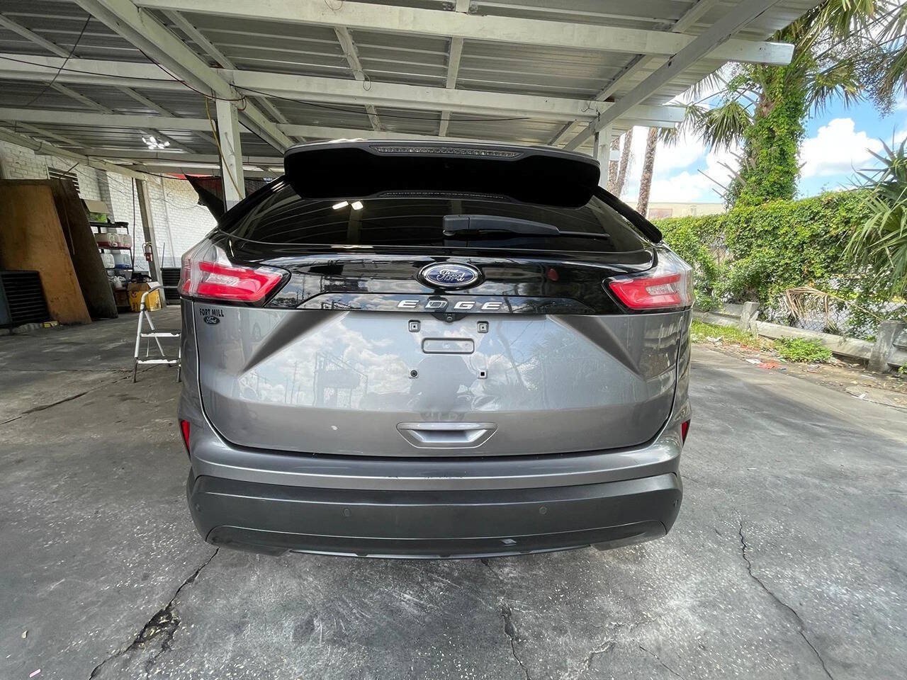 Used 2021 Ford Edge SE FWD image 11