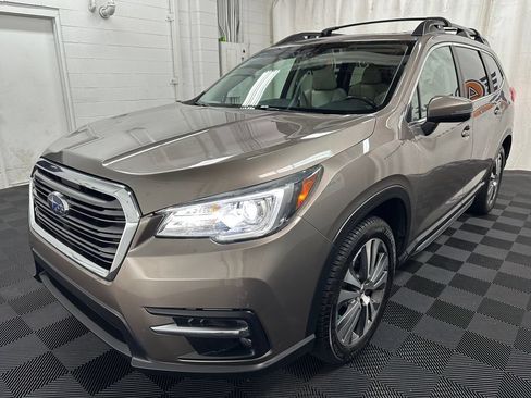 Used 2022 Subaru Ascent Limited w/ Technology Package AWD/4WD image 5