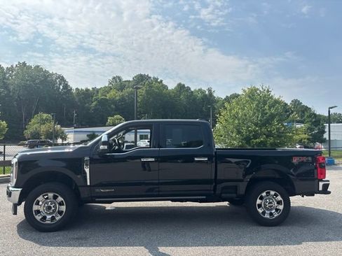 Used 2024 Ford F250 Lariat w/ Lariat Ultimate Package AWD/4WD image 4